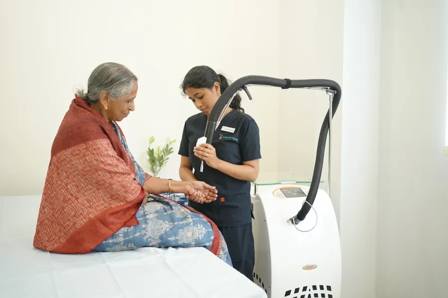 Localized cryotherapy session at Maana Wellness